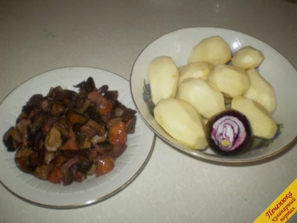 Пържени картофи с гъби (стъпка по стъпка рецепта със снимки)