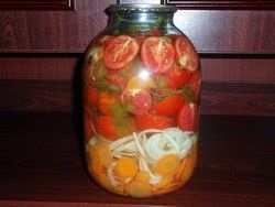 Canning paradicsom Yum recept konzervipari a téli, uborka, fotó, videó