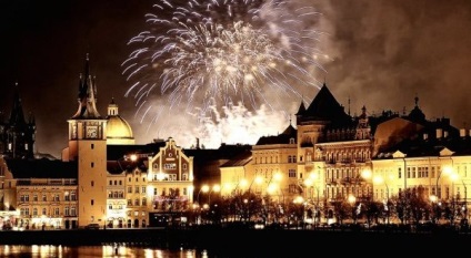 Hol megy az újévi ünnepek - az első 10 legnépszerűbb országok - hol az új év