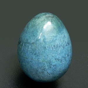Proprietățile magice ale unui jad de piatră, magia unei fotografii albastre din jad
