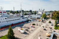 World Ocean Múzeum - a múzeum épületek, szabadtéri kiállítások, hajók és tengeralattjárók -