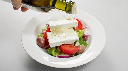 O salată adevărată grecească, o rețetă pas cu pas cu fotografii - salate din bucătăria grecească