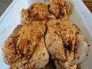 Puha és szaftos füstölt csirke recept egy fotó