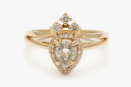 Revizuirea inelelor de logodna extravagante de la celebrul bijutier