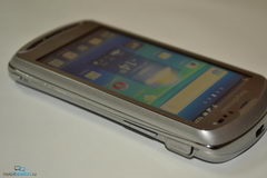 Examinați sony ericsson xperia pro mașină de scris pe Android