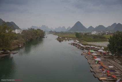 Yangshuo County (阳朔 县) din provincia Guanxi, geoclipul