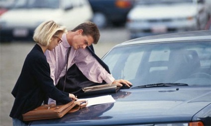 Evaluarea unei mașini după costul unui accident de reparație de la un asigurător sau un expert independent