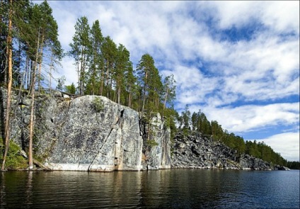 Tent turistic (camping) în Karelia, portal turistic Mari