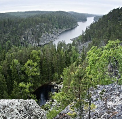 Tent turistic (camping) în Karelia, portal turistic Mari