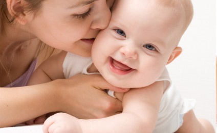Pampers aktív nadrág adja babák akár 12 órányi alvás arany