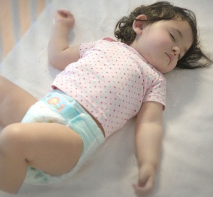 Pampers aktív nadrág adja babák akár 12 órányi alvás arany