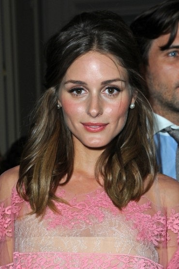 Coafuri de olivia palermo pe fotografie de păr mediu