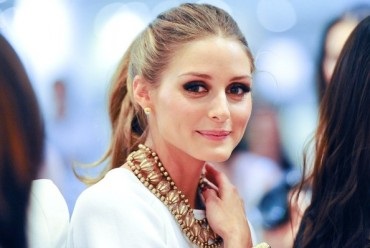 Coafuri de olivia palermo pe fotografie de păr mediu