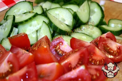 Egyszerű „görög” saláta fetaksoy - lépésről lépésre recept fotókkal főzni