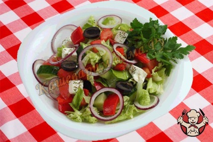 Egyszerű „görög” saláta fetaksoy - lépésről lépésre recept fotókkal főzni