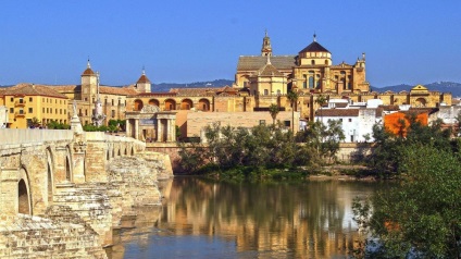 Călătorește pe ruta Andaluziei spre cele mai interesante orașe