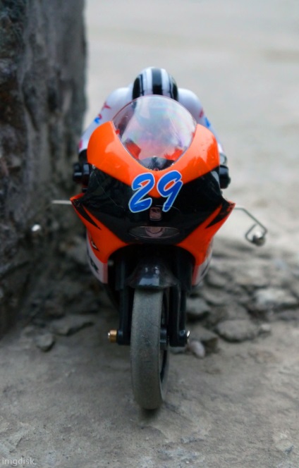 Motocicletă controlată cu motoare jxd-806 (1 16)