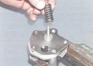 Repararea motorului pompei de ulei VAZ 2106