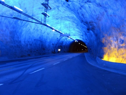 Cele mai frumoase și mai neobișnuite tuneluri