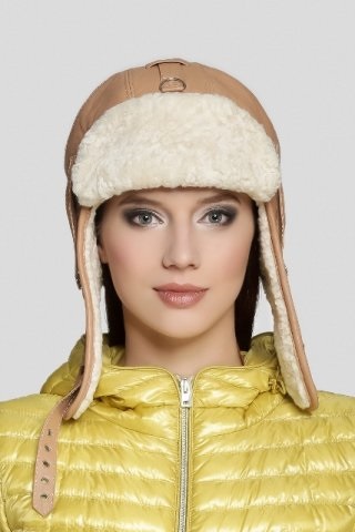 Hat-earflap pentru femei cele mai bune modele din sezonul toamna-iarna