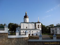 Szent tavasz a Megváltó kolostor Elizarovskiy