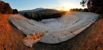 Teatru în epidural, Grecia fotografie, recenzii, sfaturi înainte de vizită