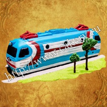 Tort trenul la comanda pentru machinist, pentru un tren de tort pentru copii, cumpara un tort sub forma unui tren,