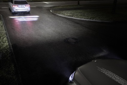 Smart »luminile digitale de mercedes vor afișa imaginea de proiecție pe drum