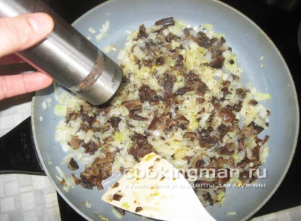 Vareniki cu cartofi și ciuperci - gătit pentru bărbați