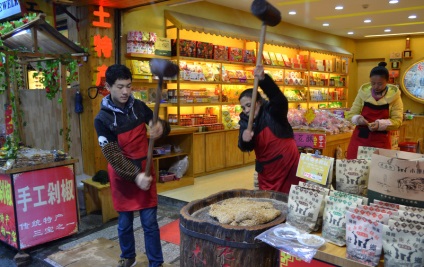 Yangshuo - a város a hegyek