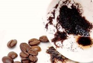 20 Ways, hogy használja kávézacc, kávé szűrők és a kávé kannák