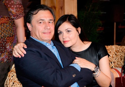 70 Foto) Ekaterina Andreeva și soțul Dushan Perovic, precum și o fiică natalia
