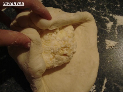 Örmény KHACHAPURI sajttal - regionális állami szervezet