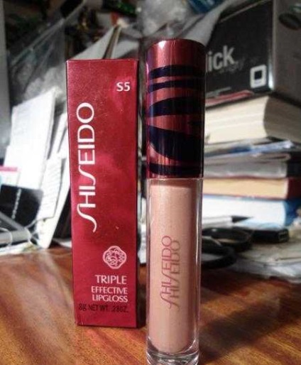 Luciu de buze Shiseido Triple lipgloss eficiente - calitatea la o înălțime, nu veți reproșa, înseamnă, nu