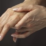 Degetul de pe braț doare la o flexie decât să trateze o durere