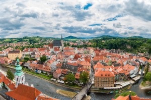 Castelul ceh este adanc deasupra fotografiei, revede cum sa obtina, video