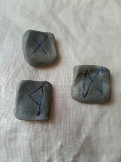 Dagaz (rune) însemnând în ghicire