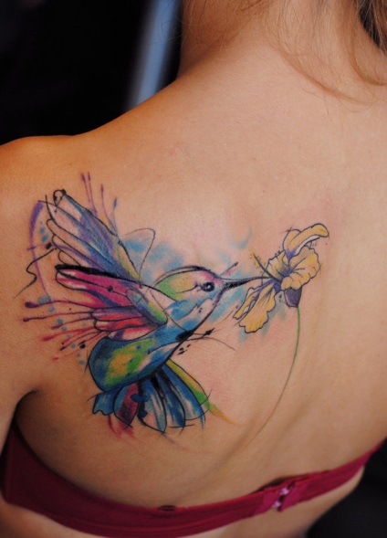 Schițe de flori tatuaje feminine, colibri, fluturi, dantele