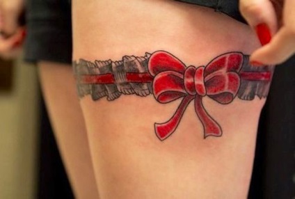 Schițe de flori tatuaje feminine, colibri, fluturi, dantele