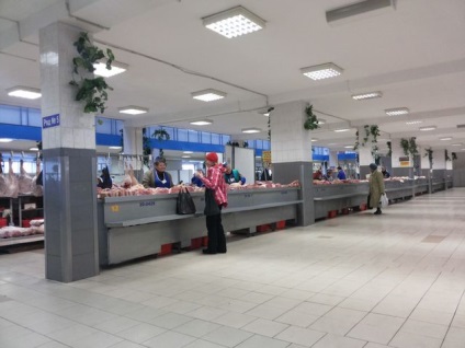 Photofact a bevásárlóközpont „Zhdanovichi” egy ügyfél azzal legalább három eladó