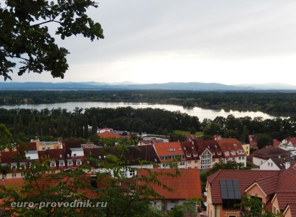 Hluboka nad Vltavou - egymástól független napi Prágából