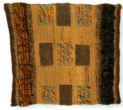 Istorie de covoare tricotate, case