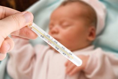 Cum să măsurați temperatura corpului la nou-născuți