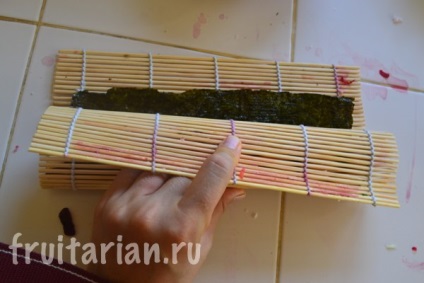 Főzni sushi tekercsek syroedcheskie szerint a recept