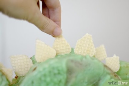 Cum sa gatesti un tort sub forma unui 3d dinozaur pentru ziua de nastere