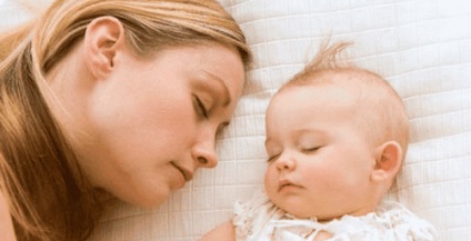 Cum să înveți un copil să doarmă separat într-o pătuț