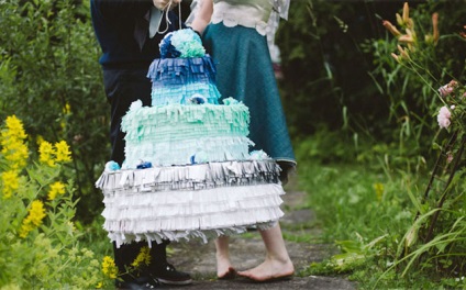 Cum sa faci un tort mare de carton pentru o fotografie de nunta