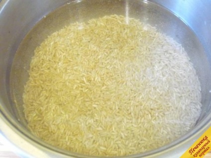 Cum să gătești orez brun (rețetă pas cu pas cu o fotografie)