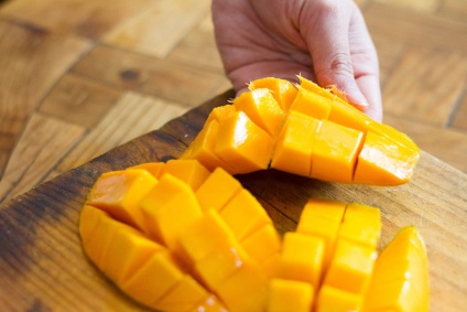 Cum se aleg proprietățile utile ale mango-ului, regulile de selecție și de stocare