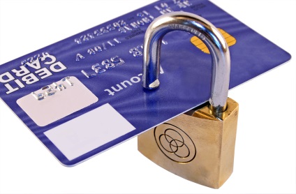 Cum să vă protejați cardul de fraudă